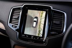 2022 Volvo
                XC90 B5 Momentum