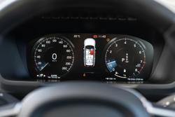 2022 Volvo
                XC90 B5 Momentum