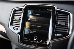 2022 Volvo
                XC90 B5 Momentum