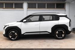 2025 Kia
EV3 Air Long Range
