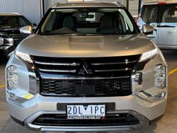 2025 Mitsubishi Outlander LS