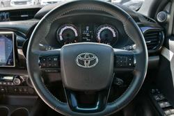 2019 Toyota
Hilux Rogue