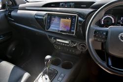2019 Toyota
Hilux Rogue