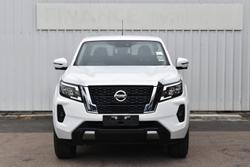 2024 Nissan
Navara ST