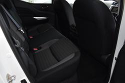 2024 Nissan
Navara ST