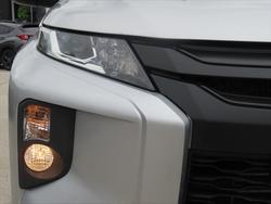 2020 Mitsubishi
Triton GLX