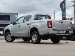 2020 Mitsubishi
Triton GLX