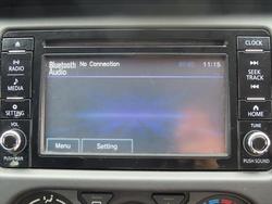 2020 Mitsubishi
Triton GLX
