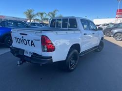 2019 Toyota Hilux SR