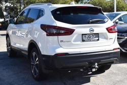 2020 Nissan
QASHQAI ST-L
