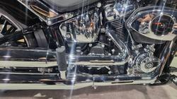 2025 Harley-davidson FXBR BREAKOUT (117) Vivid Black