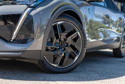 2025 Peugeot 408 GT Premium Hybrid