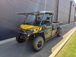 2024 Can-Am Defender HD10 DPS PRO Defender Yellow