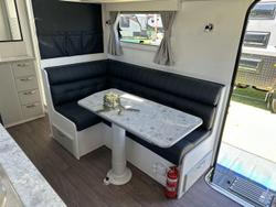 2025 Supreme 1760_C_K2e3_S Territory 17'6