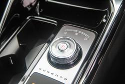 2025 Kia
Sorento HEV GT-Line