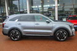 2025 Kia
Sorento HEV GT-Line