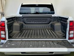 2024 Mitsubishi
Triton GLS