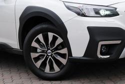 2024 Subaru Outback AWD Touring XT 6GEN MY25 AWD Crystal White