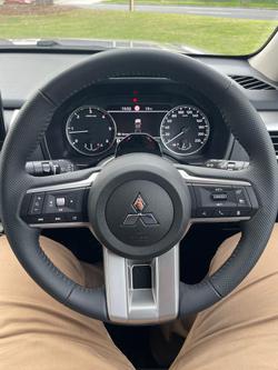 2024 Mitsubishi
Triton GLS