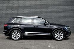 2020 Volkswagen
                Touareg 190TDI Premium