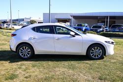 2025 Mazda
3 G20 Pure