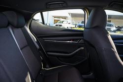 2025 Mazda
3 G20 Pure
