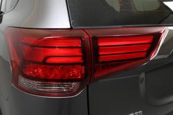 2020 Mitsubishi
                Outlander ES