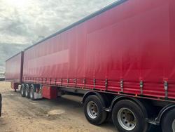 2015 Krueger B-Double(36 Pallet) Straight Deck Tautliner RED