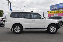 2019 Mitsubishi
Pajero GLX