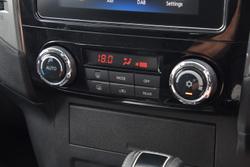 2019 Mitsubishi
Pajero GLX