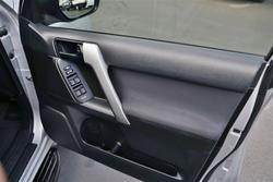 2015 TOYOTA
LANDCRUISER PRADO GXL (4x4)