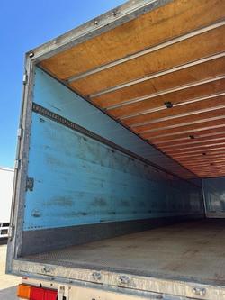 2017 Maxitrans St2 Od 24 Pallet Dry Freight Van 4M