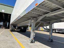 2017 Maxitrans St2 Od 24 Pallet Dry Freight Van 4M