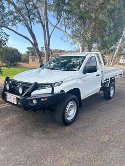2018 Mitsubishi
Triton GLX