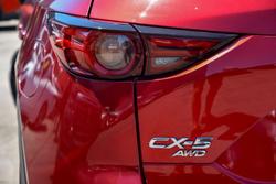 2018 Mazda
CX-5 Touring