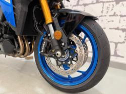 2025 Suzuki GSX-S1000 GSX-S Silver