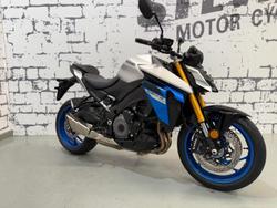 2025 Suzuki GSX-S1000 GSX-S Silver