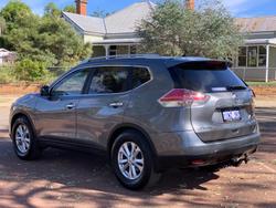 2017 Nissan
X-TRAIL ST-L