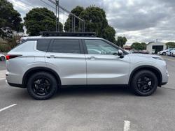 2024 Mitsubishi
Outlander LS