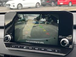 2024 Mitsubishi
Outlander LS