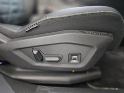 2024 Peugeot 3008 GT Premium Hybrid