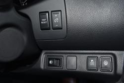 2024 Nissan Navara ST-X D23 MY24 4X4 Dual Range Solid White