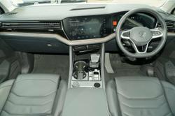 2024 Volkswagen
Touareg 170TDI