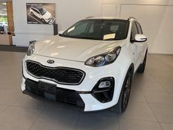 2020 Kia
                Sportage SX