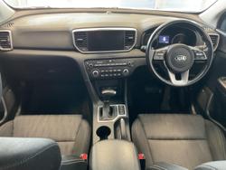 2020 Kia
                Sportage SX