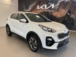 2020 Kia
                Sportage SX