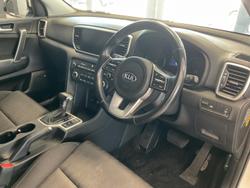 2020 Kia
                Sportage SX
