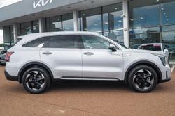 2023 Kia
Sorento Sport+