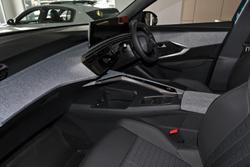 2025 Peugeot
3008 Allure Hybrid