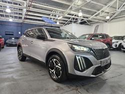 2025 Peugeot
2008 Allure Hybrid